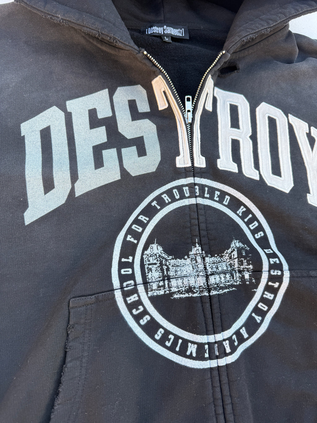 "ONYX" TROUBLED KID ZIP-UP