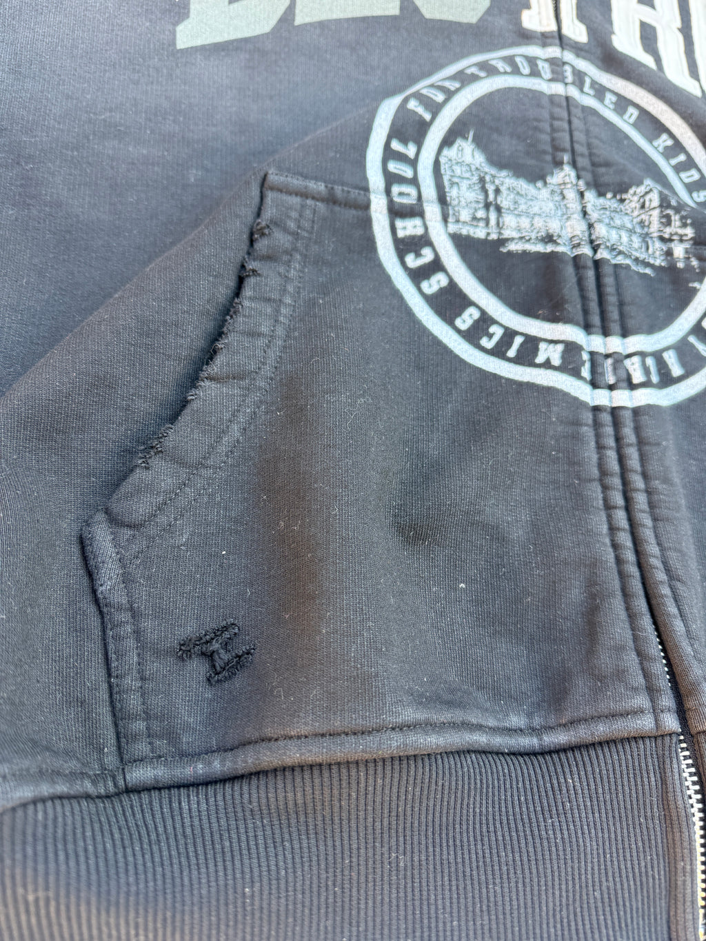 "ONYX" TROUBLED KID ZIP-UP